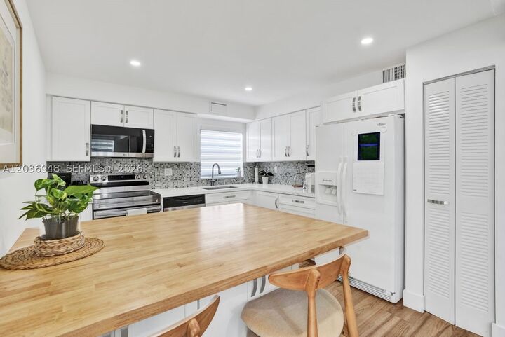 Property Photo: 4555 SW 68th Ct Cir 111 FL 33155