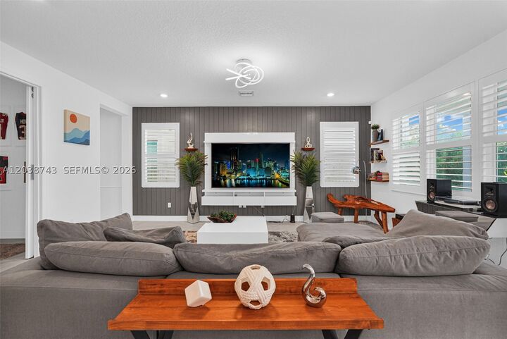 Property Photo: 4091 Pelicano Way 4091 FL 33064
