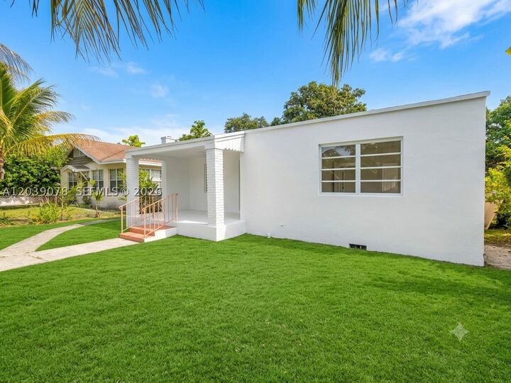 Property Photo:  75 NE 49th St  FL 33137 