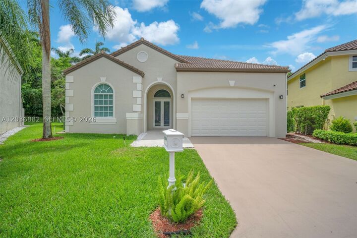 Property Photo:  2163 Bay Ct  FL 33326 