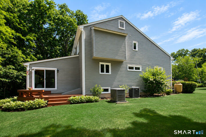 Property Photo:  10 Old Village Lane  CT 06085 