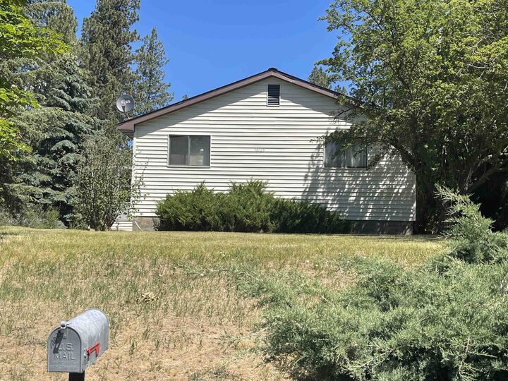 Property Photo: 10023 E 15th Ave WA 99206