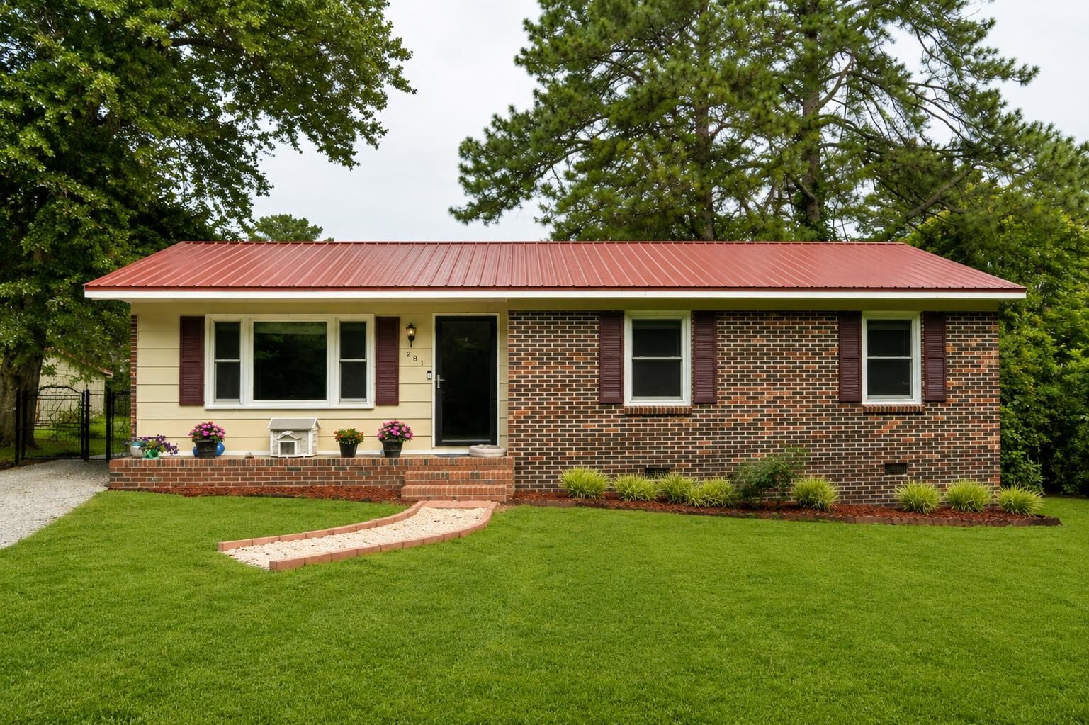 Property Photo:  281 Norwood Street  SC 29372 