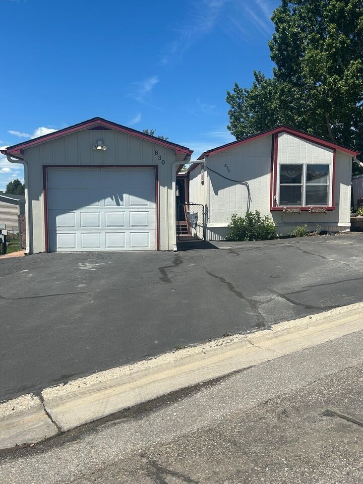 Property Photo:  830 E Timberline Drive  WY 82801 