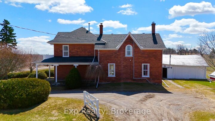 Property Photo: 840 McGregor Bay Road ON K0L 2G0