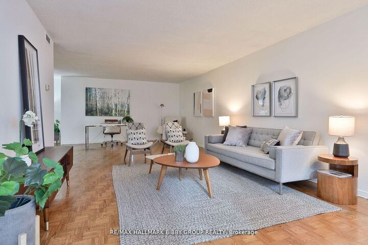 Property Photo: 360 Bloor Street E 1007 ON M4W 3M3