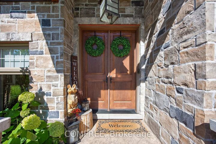 Property Photo: 1707 Wilkinson Street ON L9S 5A8