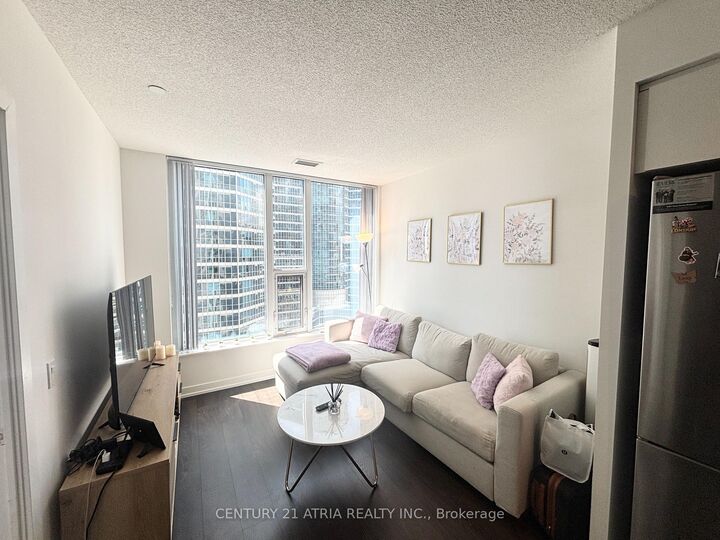 Property Photo:  10 York Street 1908  ON M5J 0E1 