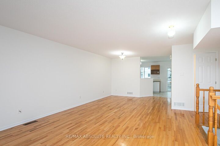 Property Photo: 250 Gershwin Private ON K2H 1G5