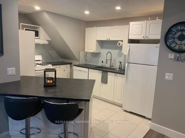 Property Photo: 6 Howard Street ON N0A 1H0