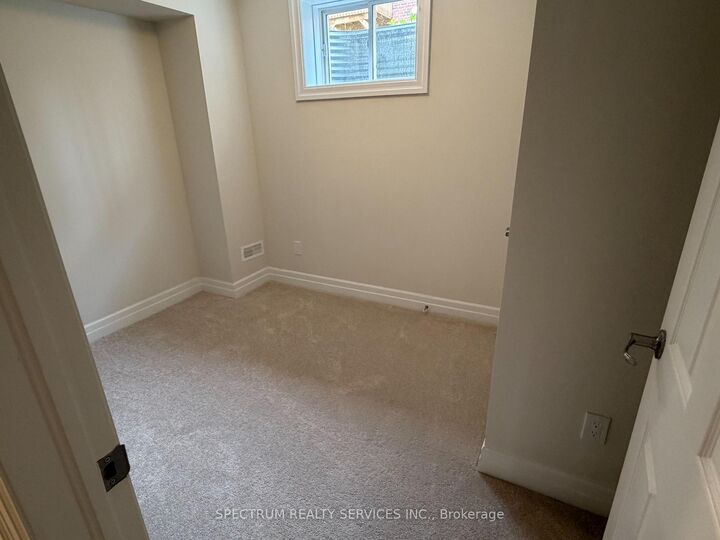 Property Photo:  620 Colborne Street W 51  ON N3T 0Y1 