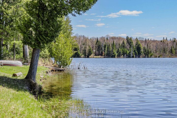 Property Photo:  662 Long Lake Road  ON K0J 1B0 
