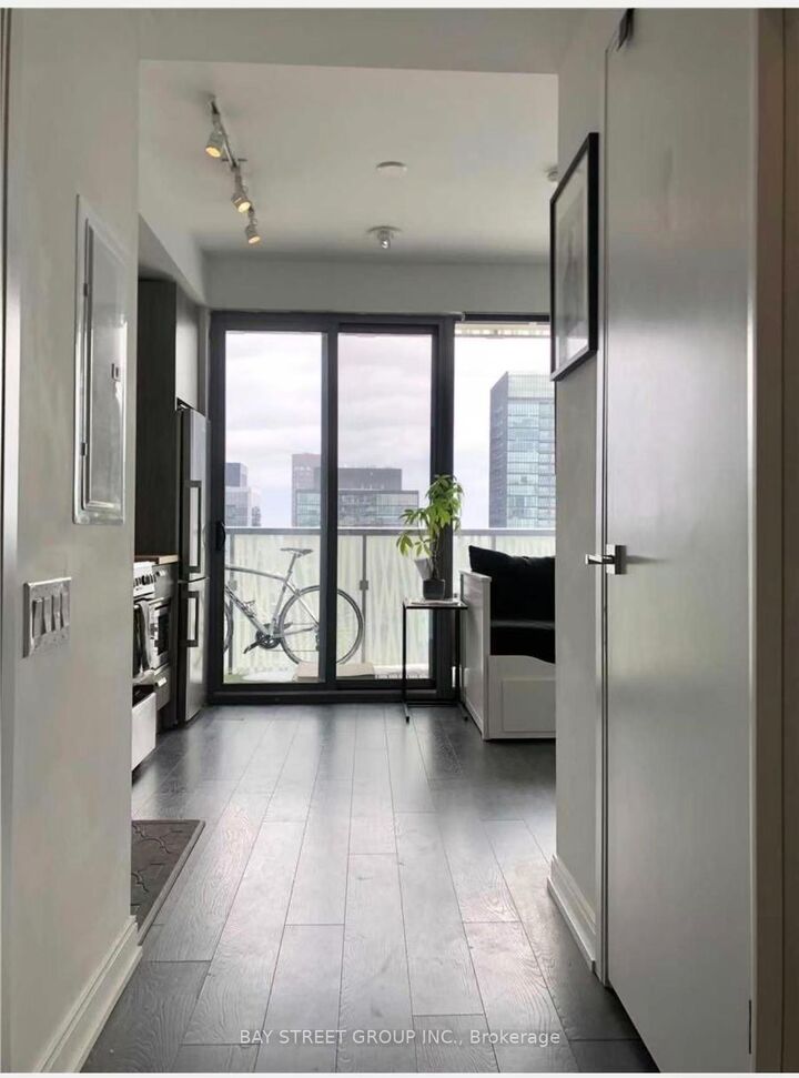 50 Charles Street E 902 — photo 1