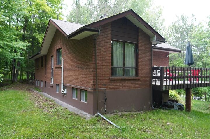 Property Photo: 49 Bayview Drive ON P0G 1G0