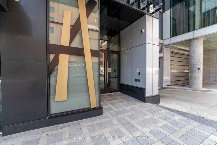 Property Photo: 20 Daly Avenue 1810 ON K1N 0C6