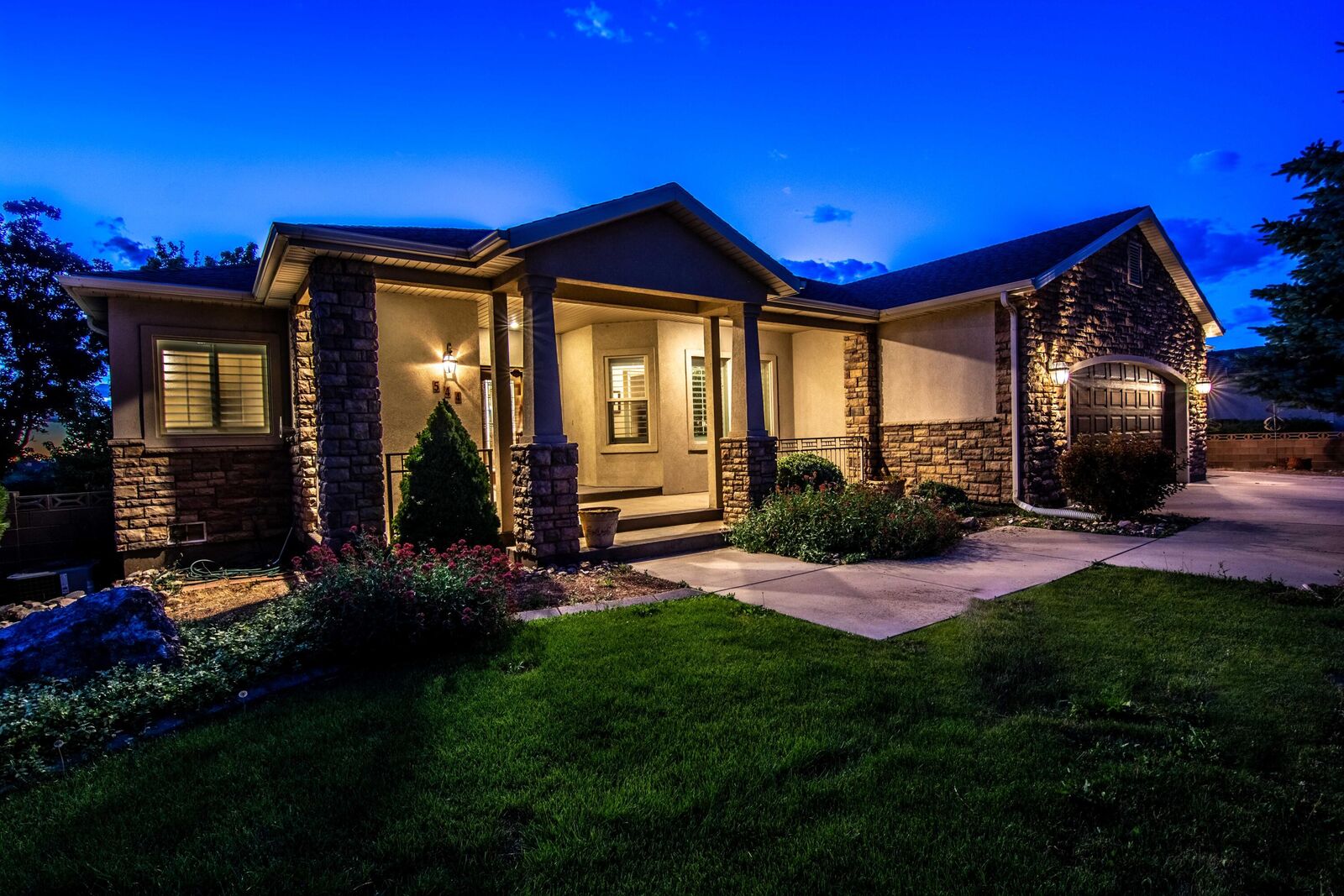 Property Photo: 544 S Legacy Park Ave UT 84720