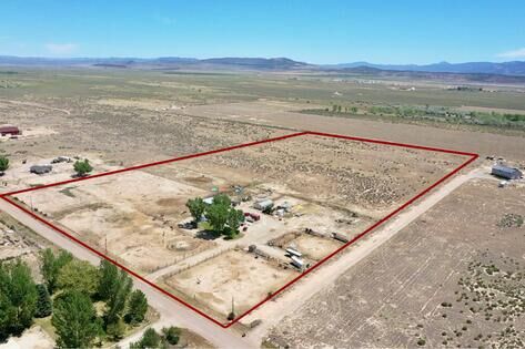 Property Photo: 5726 N 1700 W UT 84721