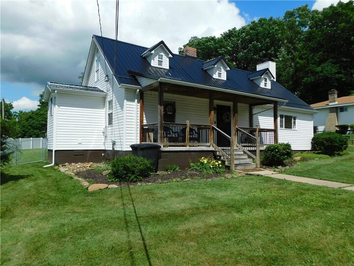 Property Photo:  39 May Street  PA 15436 