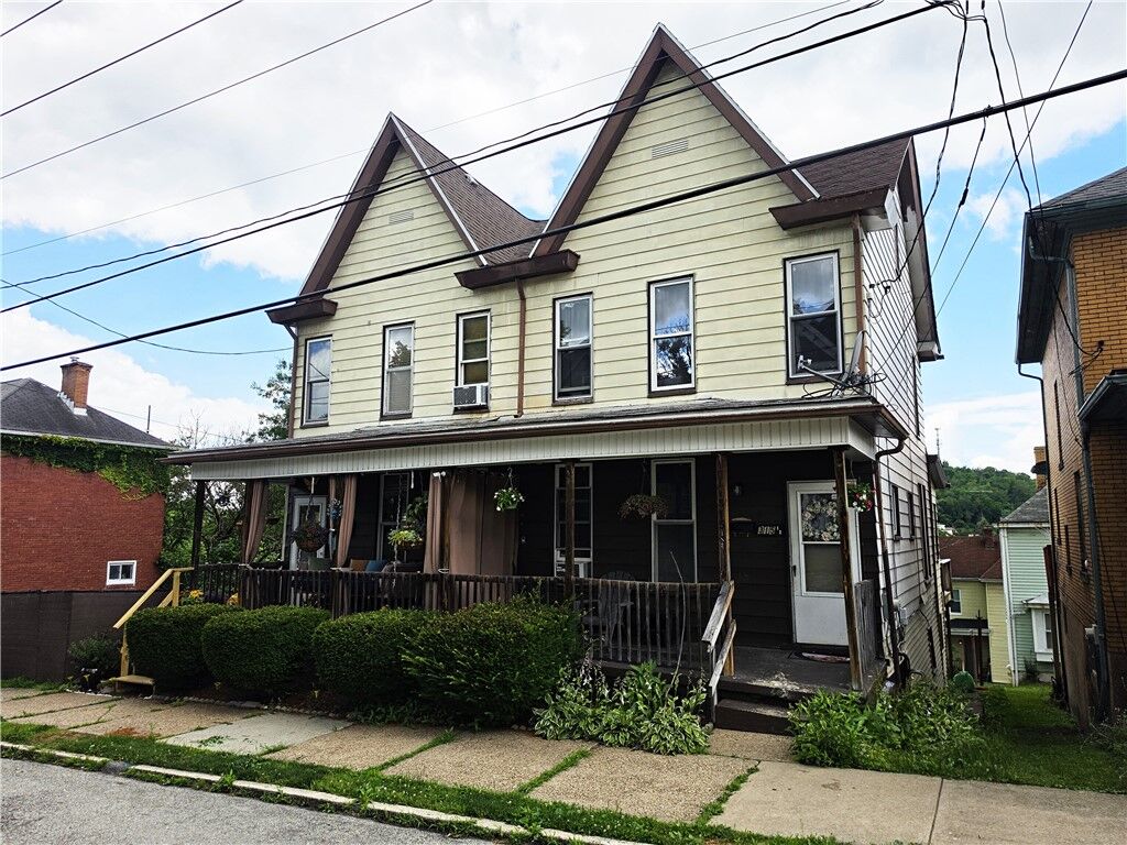 Property Photo: 315/315.5 N 3rd St PA 15644