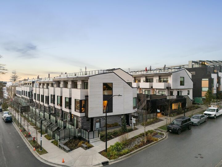 Property Photo: 650 E 2nd Street 122 BC V7L 1E3