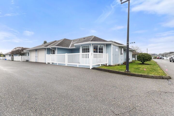 1450 McCallum Road 66 — photo 1