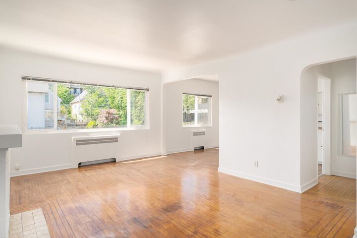 Property Photo:  735 Royal Avenue 209  BC V3M 1J6 