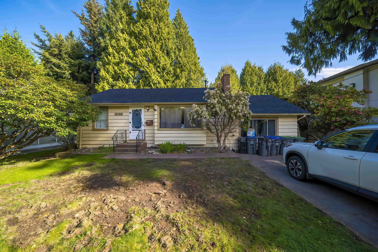 Property Photo: 13029 15A Avenue BC V4A 1M2