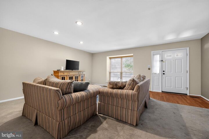 Property Photo: 1606 Countryside Lane PA 19403