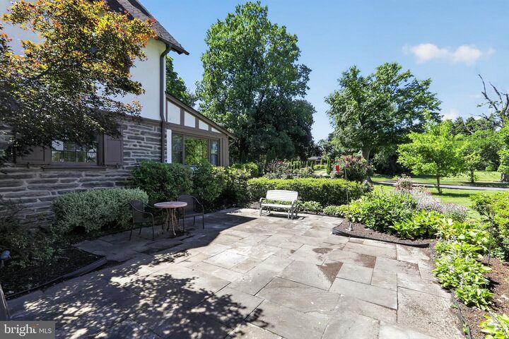 Property Photo: 1 Latham Park PA 19027