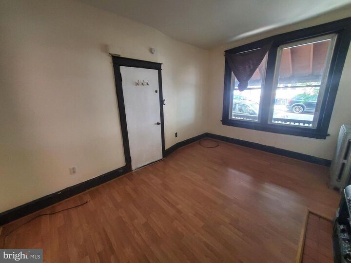 Property Photo:  20 S 10th Street 1  PA 19602 