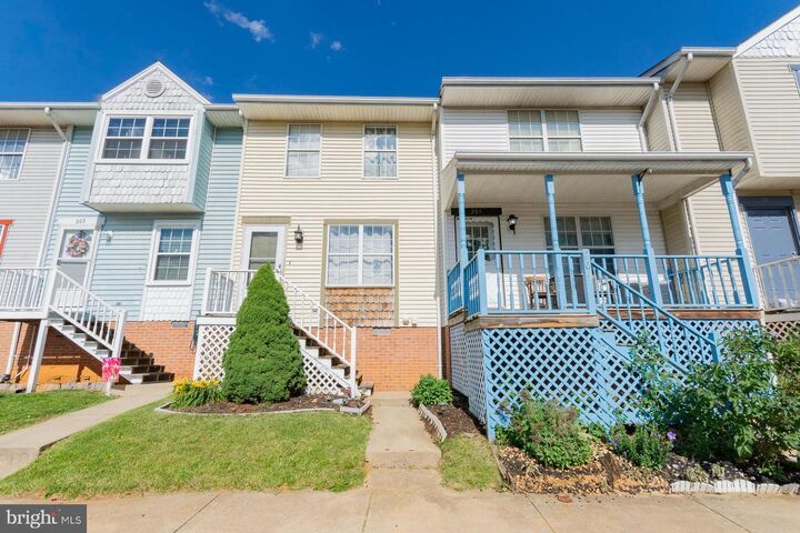 Property Photo:  207 Willow Brook Drive  WV 25414 