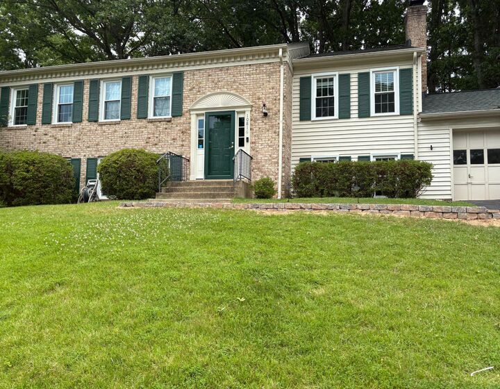 Property Photo:  10816 Broadwater Drive  VA 22032 