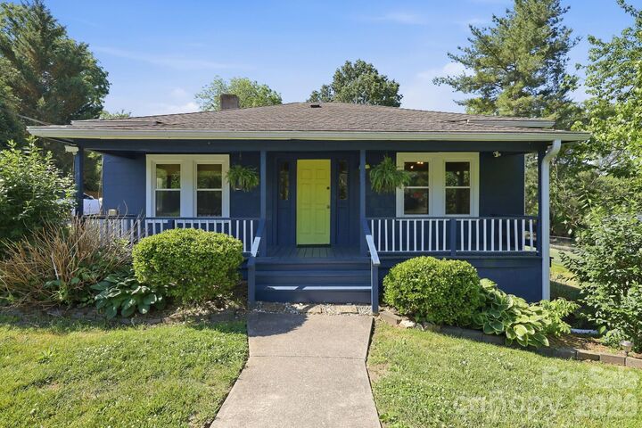 Property Photo: 21 Clemmons Street NC 28801