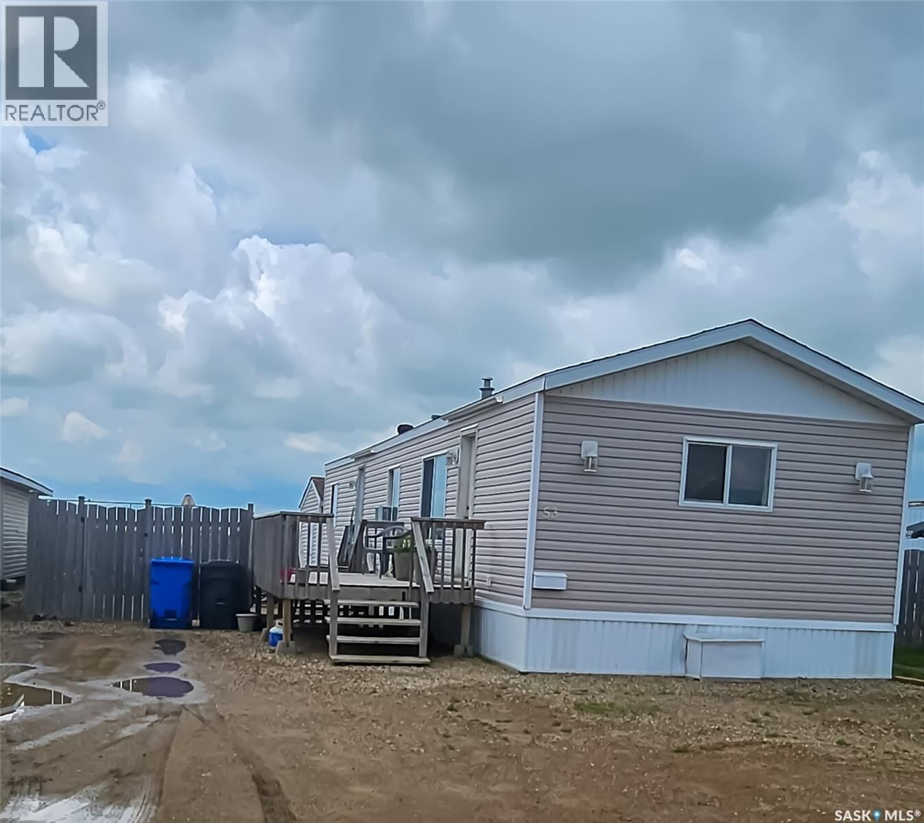 Property Photo: 53 106 1st Avenue SW SK S4H 2J1
