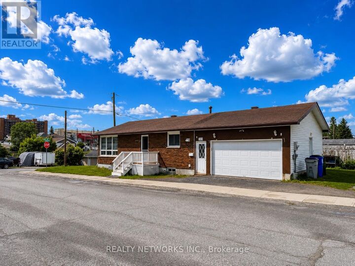 303 Poplar Avenue — photo 1