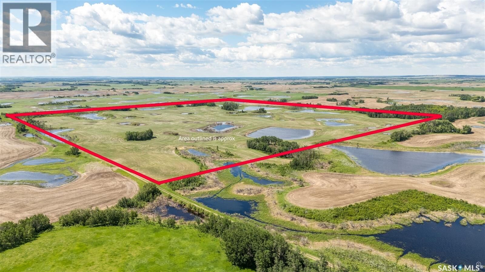 Property Photo:  Davis Farmland  SK S6V 5P9 
