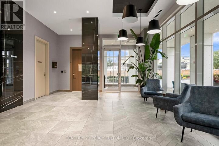 Property Photo:  10 Wilby Crescent 1704  ON M9N 1E5 