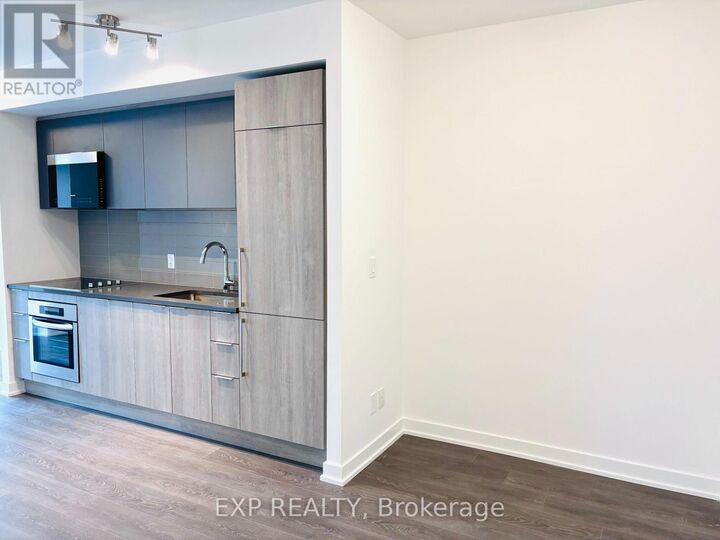 Property Photo: 2033 Kennedy Road 2307 ON M1T 0B9