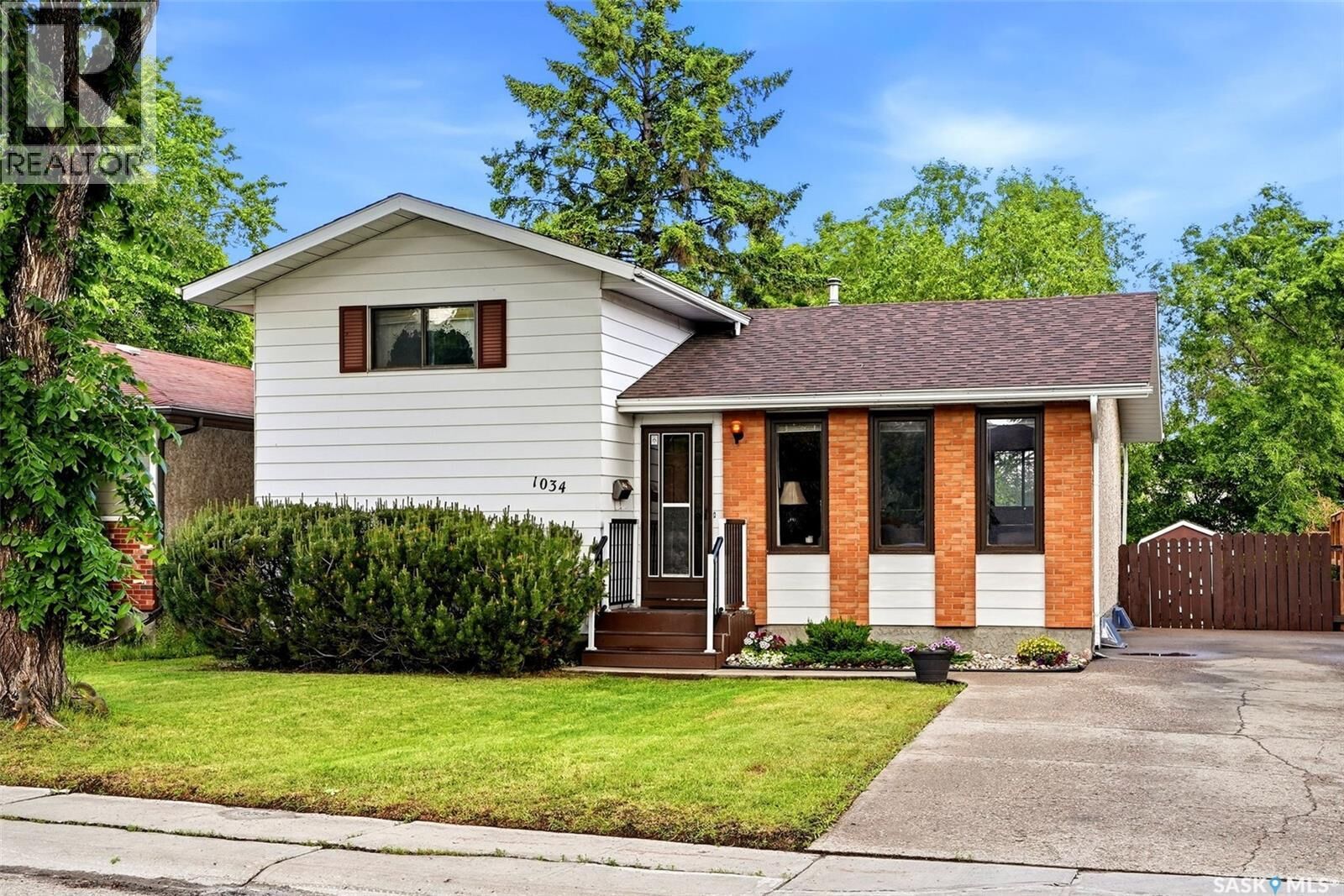 Property Photo: 1034 Graham Road SK S4N 5Z6