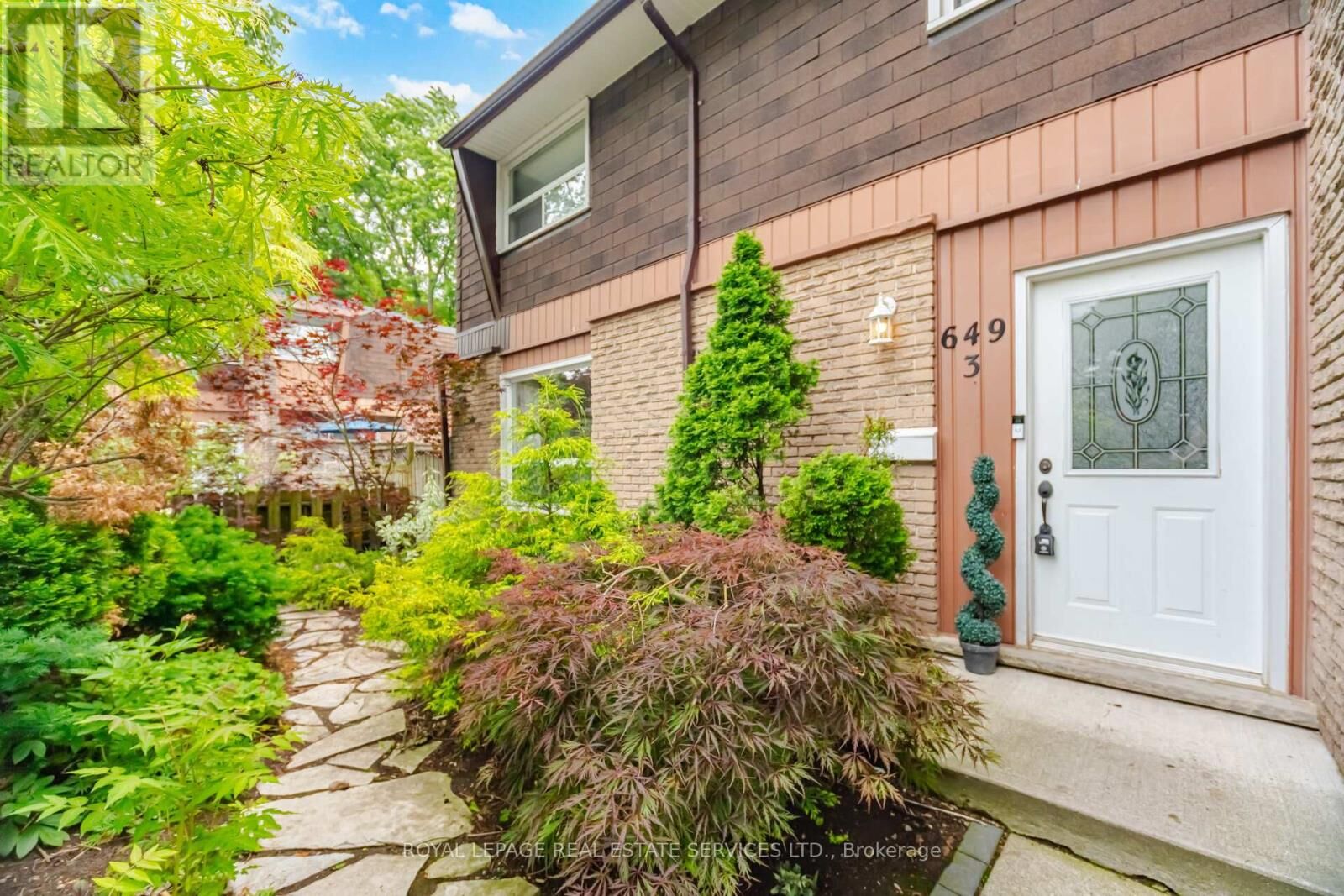 Property Photo:  649 Francis Road 3  ON L7T 3X6 