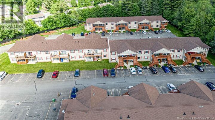 Property Photo: 25 Trailside Lane Unit# 67 NB E3A 5M3