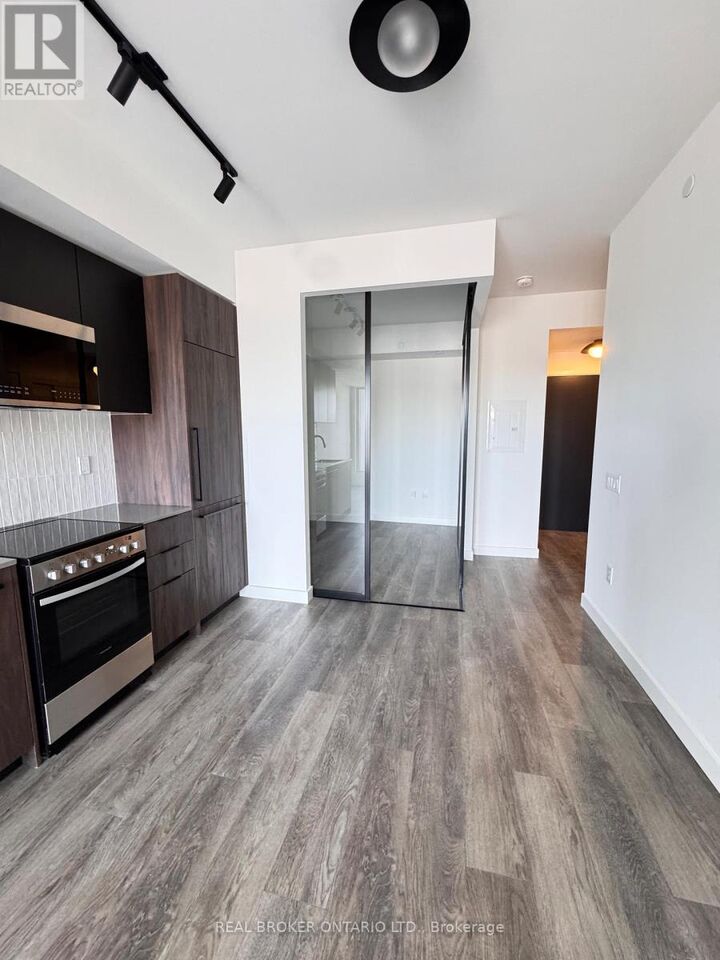Property Photo:  1635 Military Trail 220  ON M1C 1B2 
