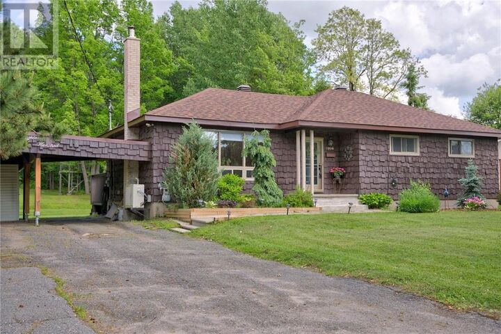 Property Photo:  1800 Marie Avenue  ON P3E 2X8 