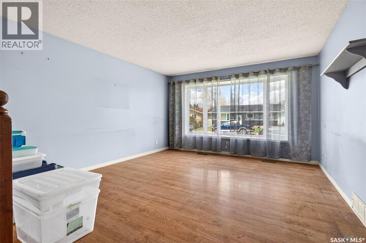Property Photo: 29 Edelweiss Crescent SK S6J 1E4