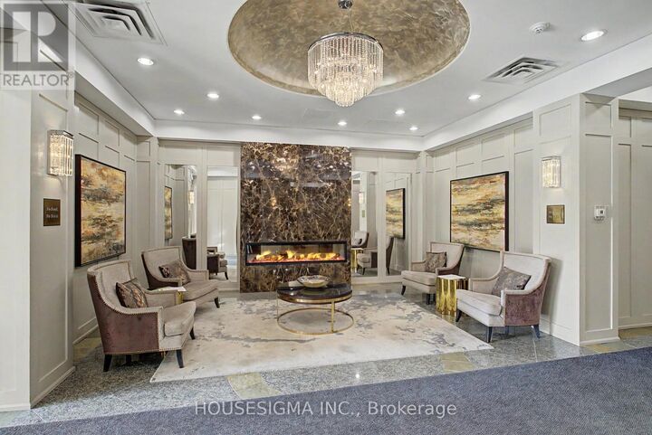 Property Photo: 9 Northern Heights Drive 711 ON L4B 4M5