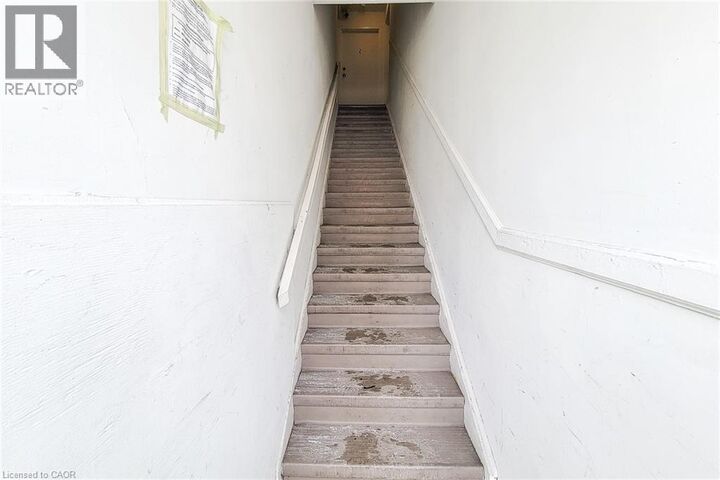Property Photo:  340 Barton Street East 1  ON L8L 2X7 