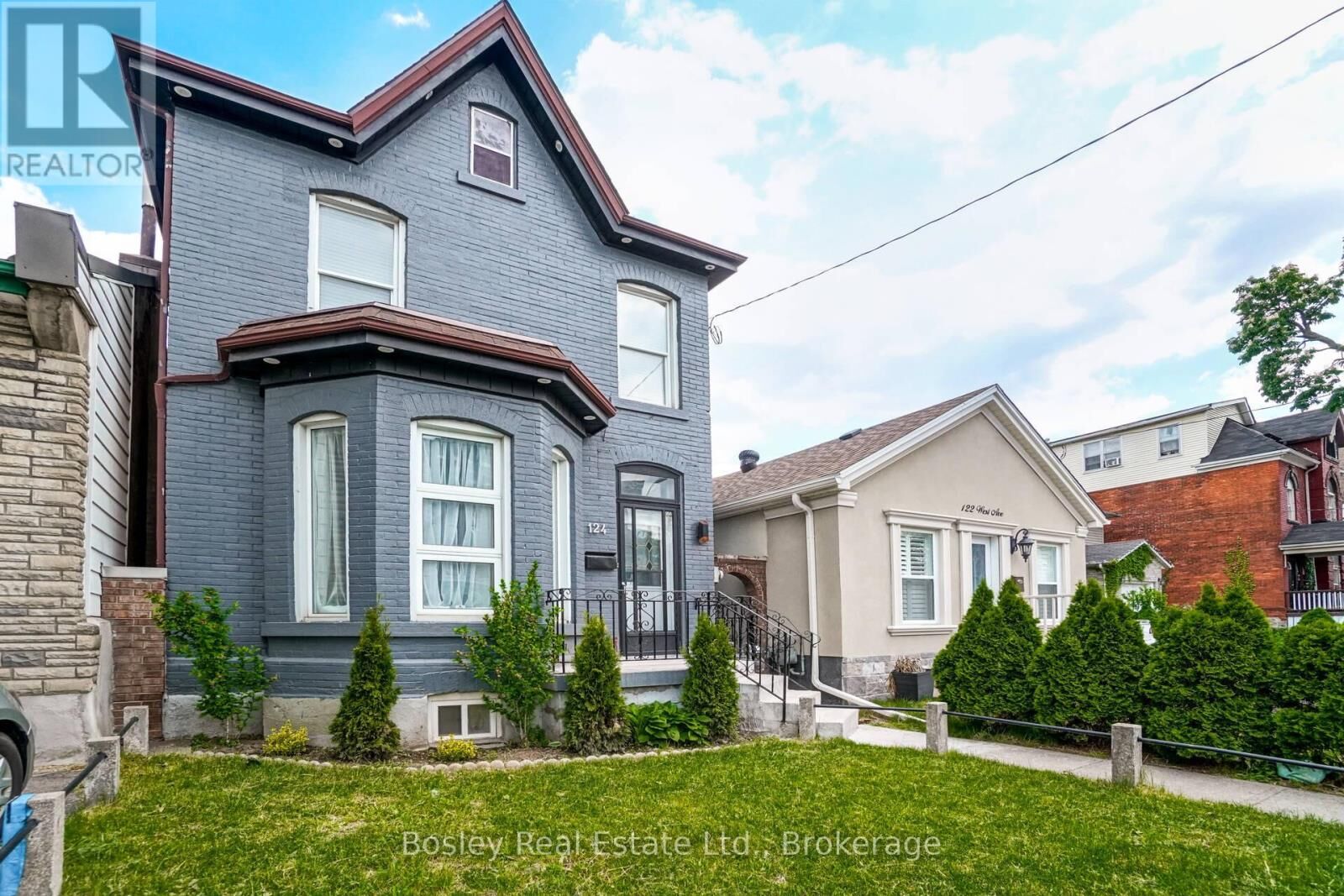 Property Photo: 124 West Avenue North ON L8L 5C3
