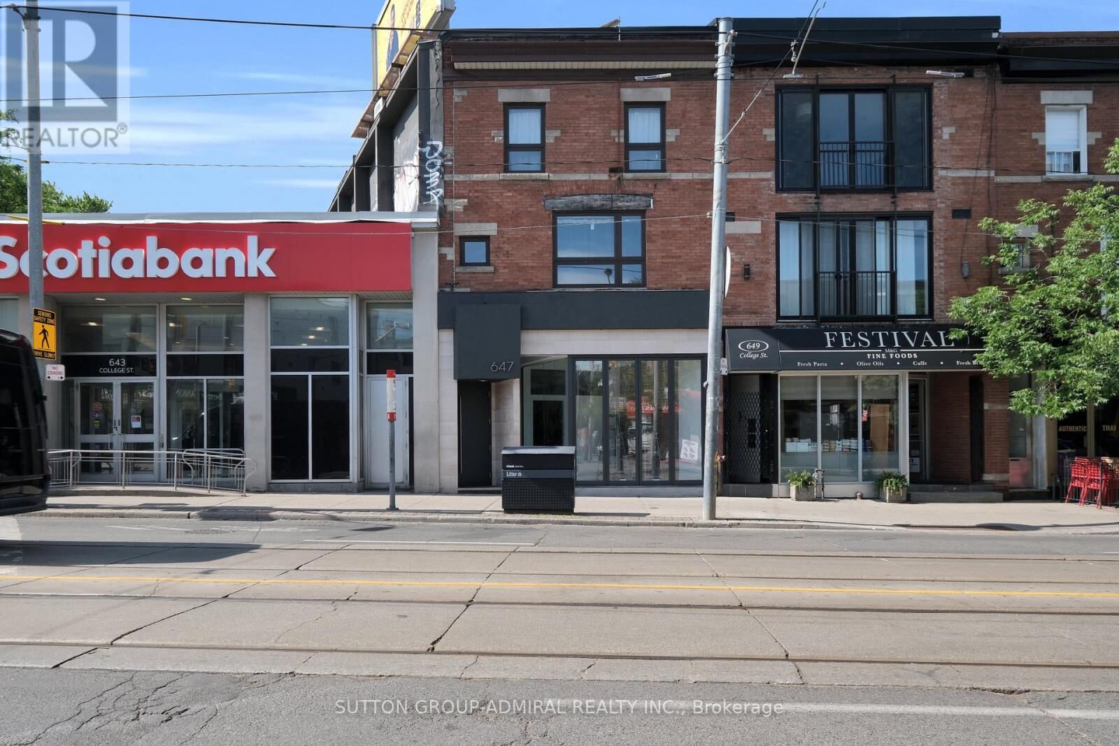 Property Photo: 647 College Street ON M6G 1B7
