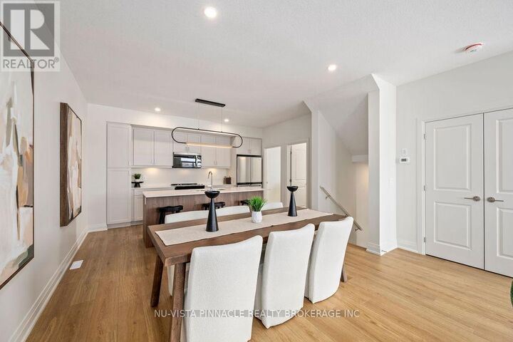 Property Photo:  2605 Kettering Place 4  ON N6M 0G4 