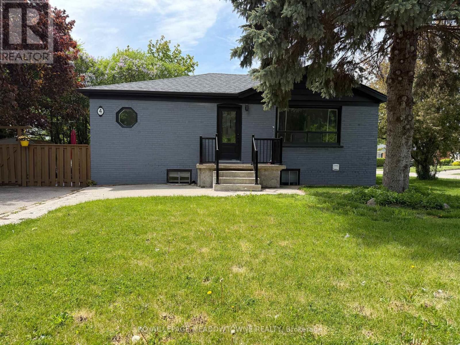 Property Photo: 4 Keats Avenue Main ON L7G 1T4
